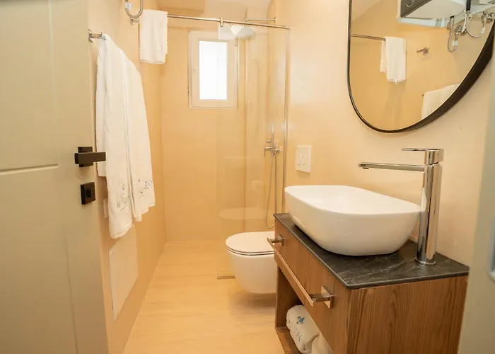 Lasko Golem (Tirana)