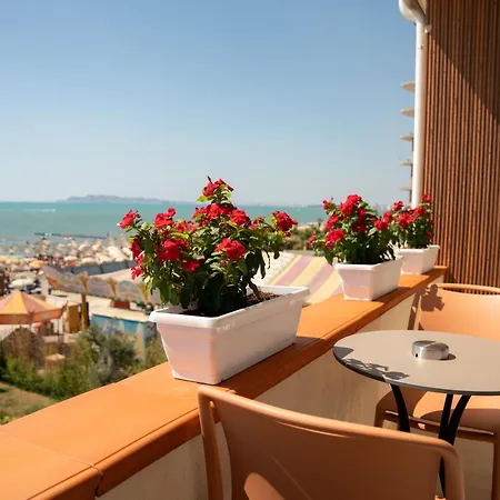 Hotel Lasko Golem (Tirana)