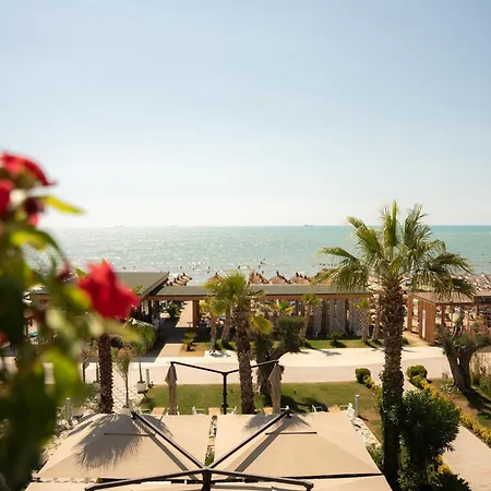 Lasko Hotel Golem (Tirana)